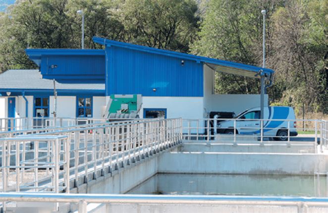 Objem investícií VSR medziročne poklesol